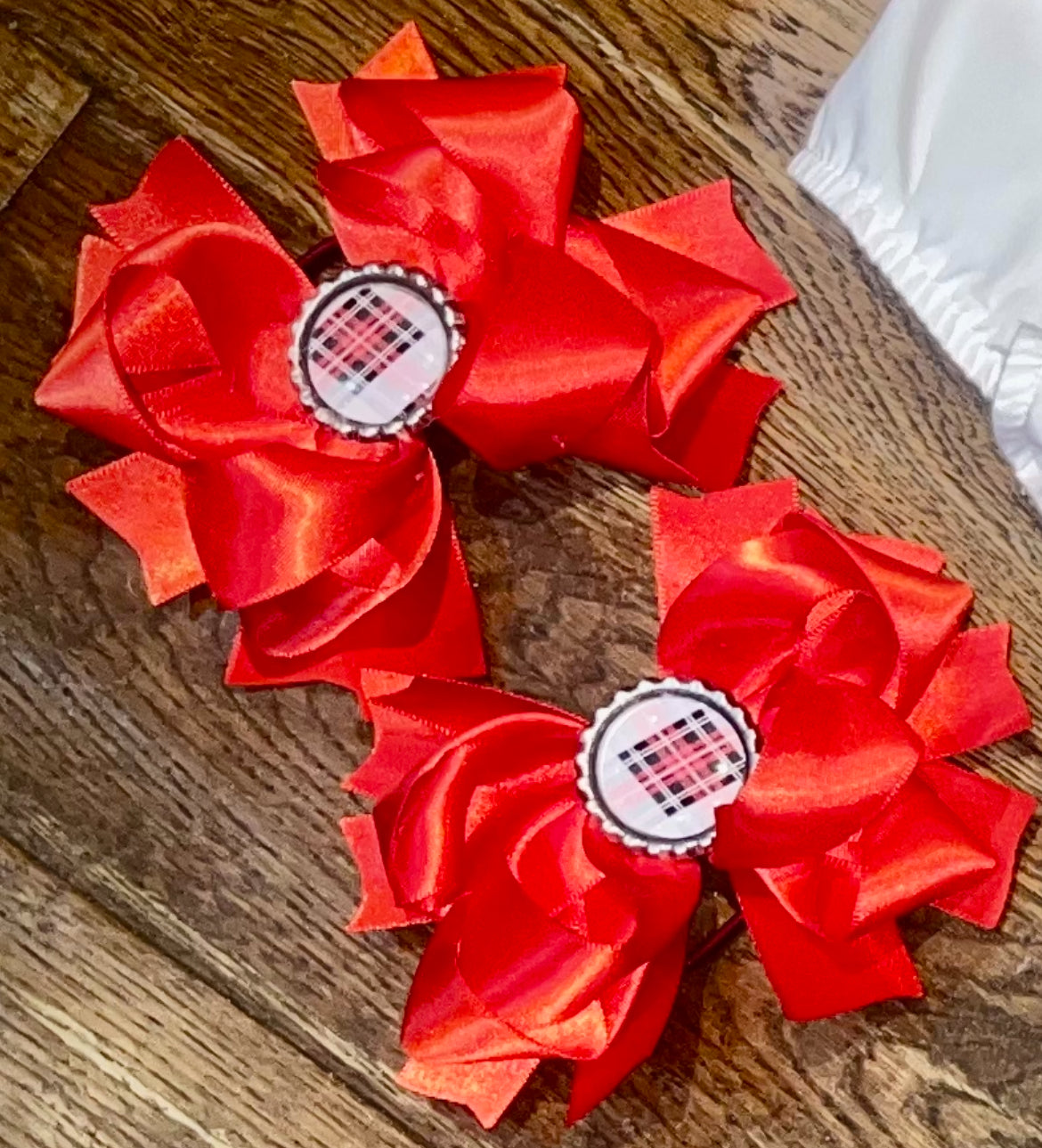 tartan centre bows